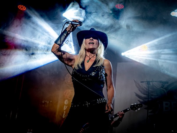 BERKANA presenta «VIAJE ASTRAL», un canto a la liberación de las energías&nbsp;oscuras