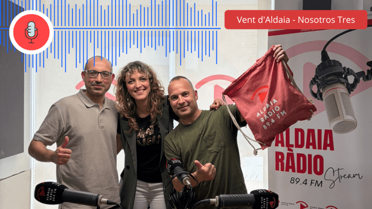 Entrevista a NOSOTROS TRES en el programa de radio VENT D´ALDAIA. Nos hablan de su nuevo lanzamiento «PALACIO DE CRISTAL» y de su próximo concierto en&nbsp;Valencia